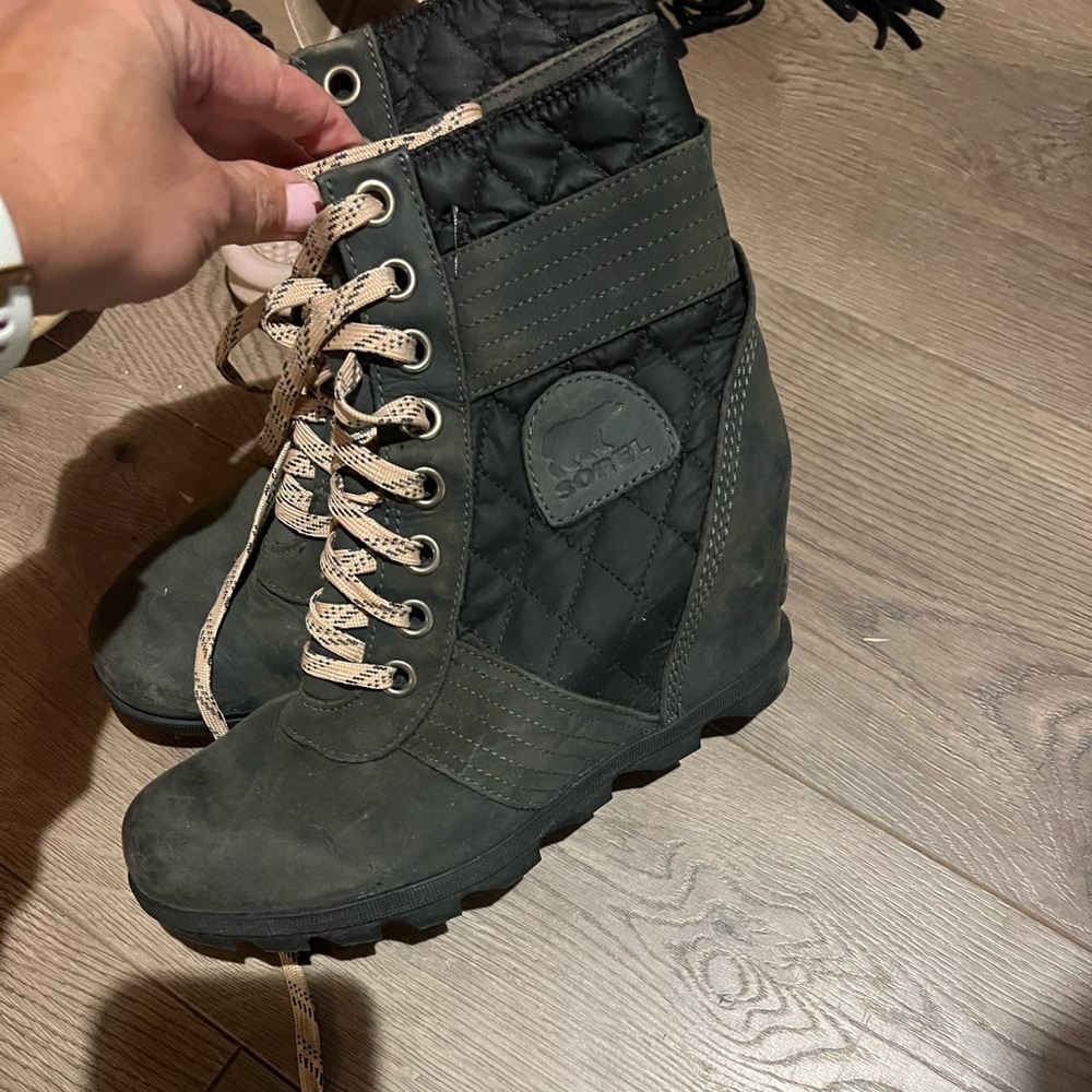 Sorel wedge boots